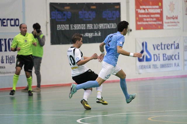 令人啼笑皆 令人啼笑皆