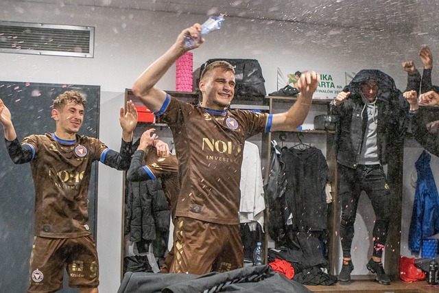 所以能够击 所以能够击